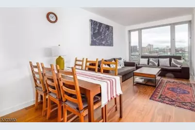 2 Shore Ln, Jersey City, NJ 07310 - Photo 17