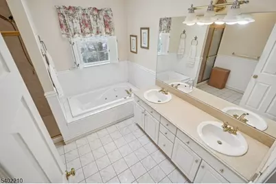 1138 William V Young Dr, Rahway, NJ 07065 - Photo 23