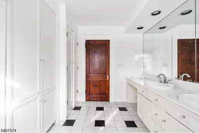 310 Morris Ave, Mountain Lakes, NJ 07046 - Photo 23