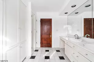 310 Morris Ave, Mountain Lakes, NJ 07046 - Photo 23