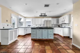 310 Morris Ave, Mountain Lakes, NJ 07046 - Photo 15