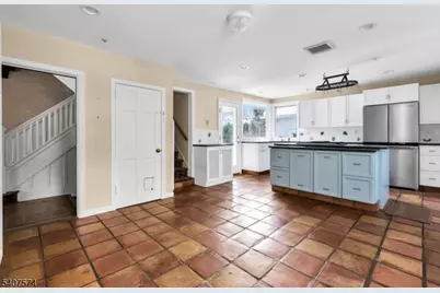 310 Morris Ave, Mountain Lakes, NJ 07046 - Photo 17