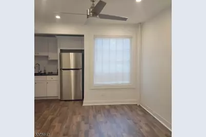 133 W 3rd Ave, Roselle, NJ 07203 - Photo 3