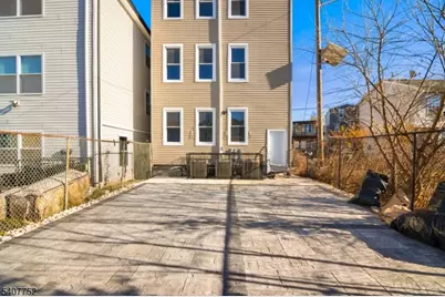 579 S 12th St Unit 2 #3, Newark, NJ 07103 - Photo 3