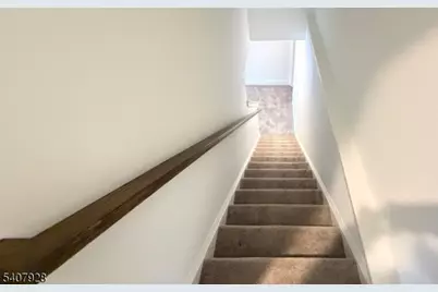 8 Eastwood Ter, East Hanover Township, NJ 07928 - Photo 11