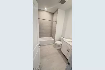 8 Eastwood Ter, East Hanover Township, NJ 07928 - Photo 25