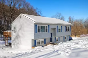 31 Meadow Ln, Vernon, NJ 07462 - Photo 5