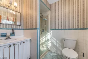 3 Meadow Lark Ct, Raritan Township, NJ 08822 - Photo 17