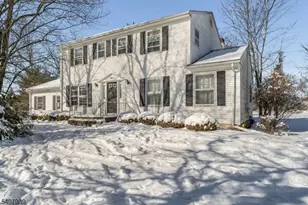 3 Meadow Lark Ct, Raritan Township, NJ 08822 - Photo 1