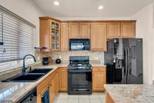 6 Bayard Rd, Franklin Township, NJ 08873 - Photo 9