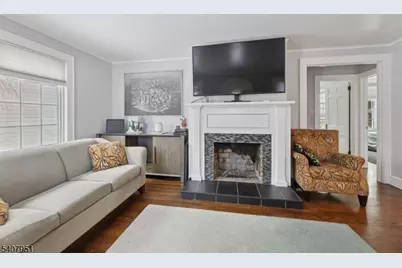 15 Godfrey Ave, Roseland, NJ 07068 - Photo 5