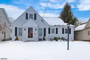 15 Godfrey Ave, Roseland, NJ 07068 - Photo 1