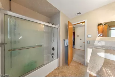2 Mettle Ln, Roxbury Township, NJ 07885 - Photo 17