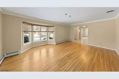 2 Mettle Ln, Roxbury Township, NJ 07885 - Photo 7