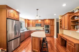 69 Sherwood Dr, Morris Township, NJ 07960 - Photo 9