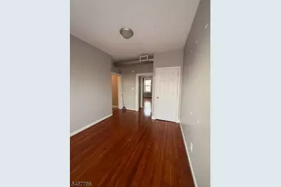 302 Princeton Ave #3, Jersey City, NJ 07305 - Photo 9