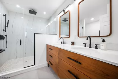 31 Angela Way, Berkeley Heights Township, NJ 07922 - Photo 21