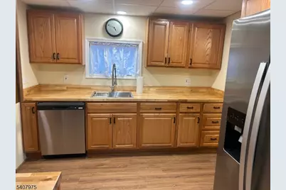 44 Oak St, Hamburg, NJ 07419 - Photo 9