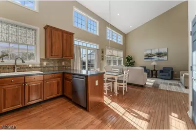 14 Pony Ln, Raritan Township, NJ 08822 - Photo 13