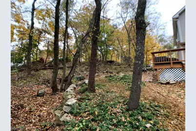 7 Jefferson Trl, Hopatcong, NJ 07843 - Photo 3