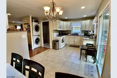 7 Jefferson Trl, Hopatcong, NJ 07843 - Photo 7