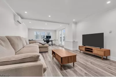 32 Kline Blvd, Woodbridge Township, NJ 07067 - Photo 21