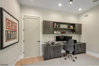 21 Harvey Dr, Millburn Twp., NJ 07078 - Photo 21