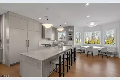 21 Harvey Dr, Millburn Twp., NJ 07078 - Photo 15