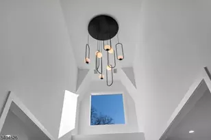 21 Harvey Dr, Millburn Twp., NJ 07078 - Photo 3