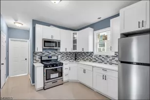 568 Grove St, Irvington, NJ 07111 - Photo 3