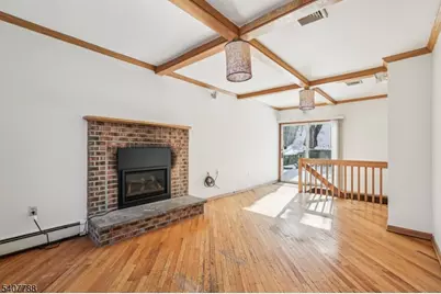 286 Carentan Rd, Hopatcong, NJ 07843 - Photo 3