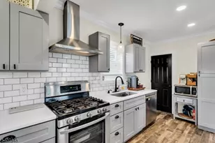 201 E Lincoln Ave, Roselle Park, NJ 07204 - Photo 9