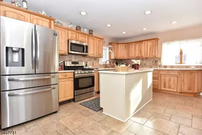 7 Birch Rd, Bloomingdale, NJ 07403 - Photo 11