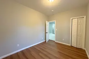 137 Madeline Ave, Clifton, NJ 07011 - Photo 19