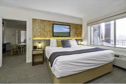 3 Wild Turkey Way 411-413 #411-, Hardyston Township, NJ 07419 - Photo 15