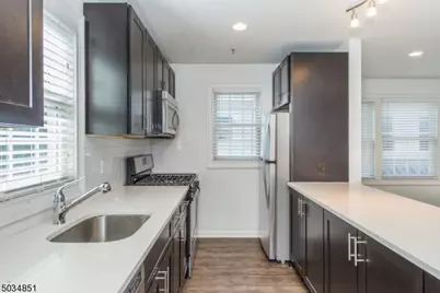 1 Leona Dr Unit #6, Morristown, NJ 07960 - Photo 3