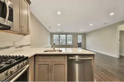 115 Watchung Ave #1, Montclair, NJ 07043 - Photo 5