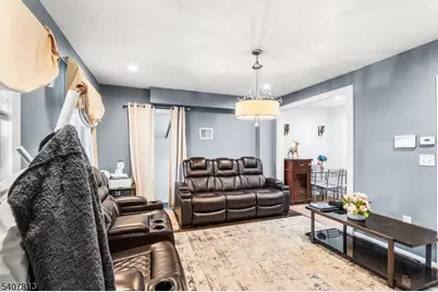 218 Muhlenberg Pl, Plainfield, NJ 07060 - Photo 7