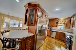 36 Brandywyne Dr, Florham Park, NJ 07932 - Photo 15