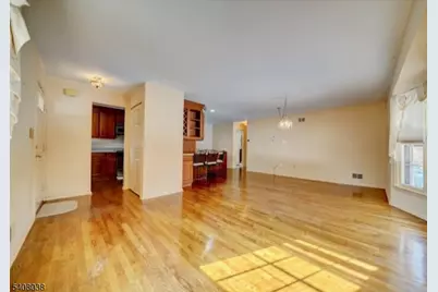 36 Brandywyne Dr, Florham Park, NJ 07932 - Photo 11