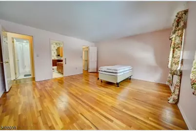 36 Brandywyne Dr, Florham Park, NJ 07932 - Photo 17