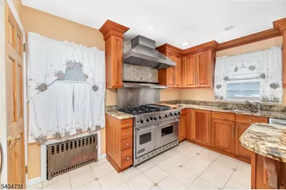 1094 McBride Ave, Woodland Park, NJ 07424 - Photo 11