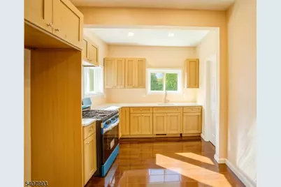 153 Walnut St #2, Montclair, NJ 07042 - Photo 13