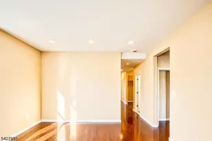 153 Walnut St, Montclair, NJ 07042 - Photo 9