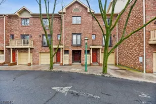 26 Mews Ln, South Orange, NJ 07079 - Photo 1