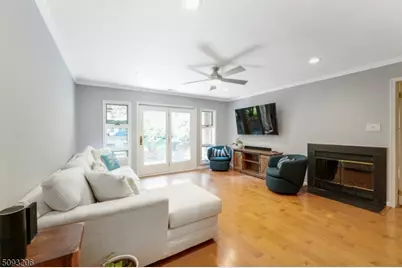 26 Mews Ln, South Orange, NJ 07079 - Photo 9