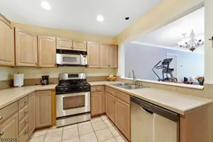 26 Mews Ln, South Orange, NJ 07079 - Photo 3