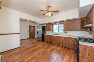 140 Jackson Ave, Woodland Park, NJ 07424 - Photo 9