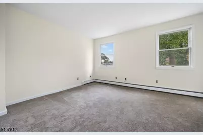 250 Woodcliff Ave, Little Falls Township, NJ 07424 - Photo 21