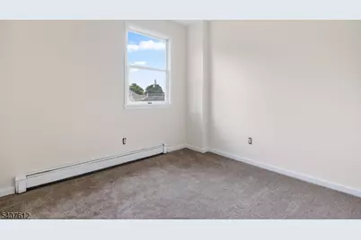 250 Woodcliff Ave, Little Falls Township, NJ 07424 - Photo 19